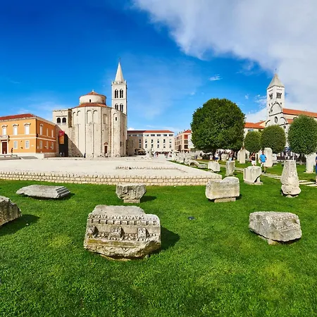 Zadar, County 8 * Задар