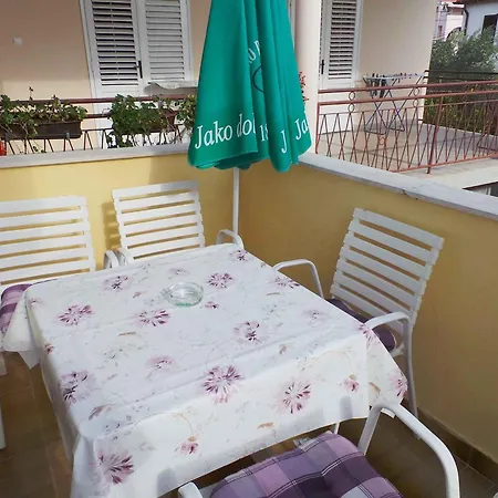 Zadar, County 8 アパート ザダル